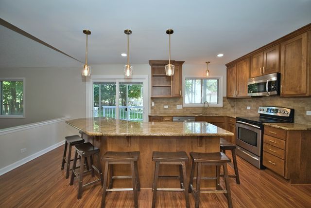 1117 Wishing Well Lane, Naperville, IL 60564