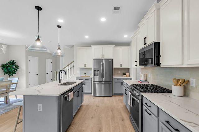 671 Conifer Drive, Spring Hill, TN 37174