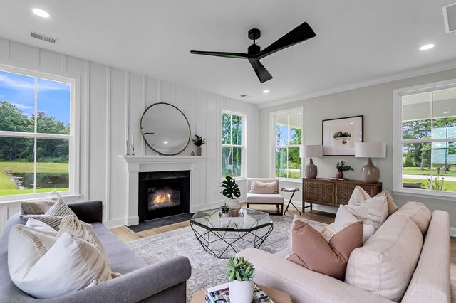 671 Conifer Drive, Spring Hill, TN 37174