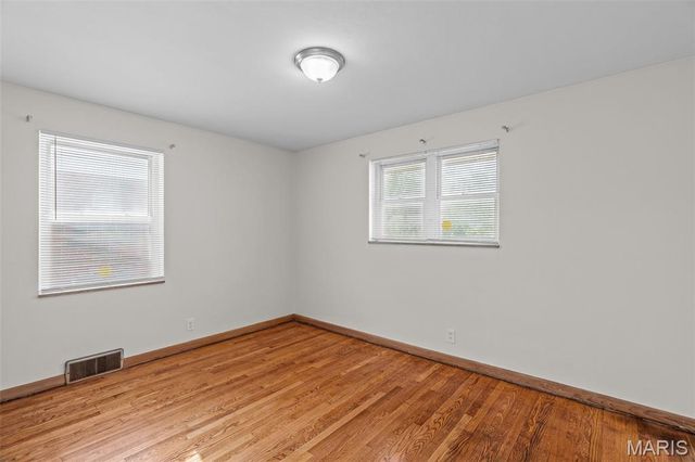 9213 Ranch Meadows Drive, St Louis, MO 63136