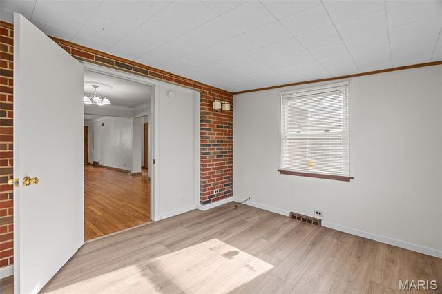 9213 Ranch Meadows Drive, St Louis, MO 63136