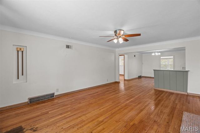 9213 Ranch Meadows Drive, St Louis, MO 63136
