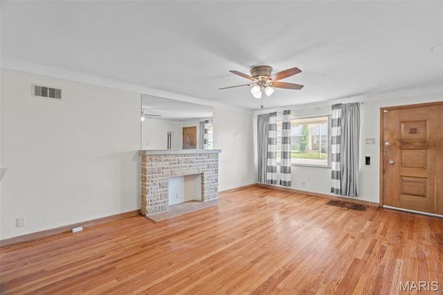 9213 Ranch Meadows Drive, St Louis, MO 63136