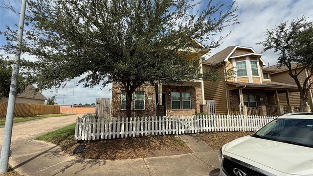 7346 Autumn Sun Drive, Houston, TX 77083