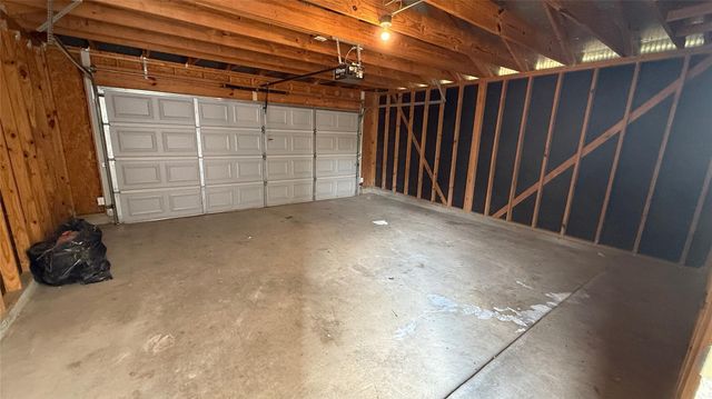 7346 Autumn Sun Drive, Houston, TX 77083