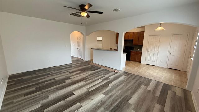 7346 Autumn Sun Drive, Houston, TX 77083