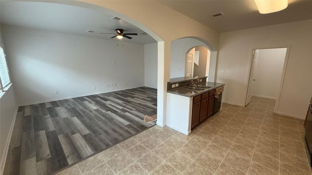 7346 Autumn Sun Drive, Houston, TX 77083