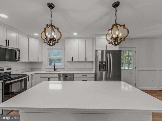 89 MORGAN GROVE RD, Shepherdstown, WV 25443