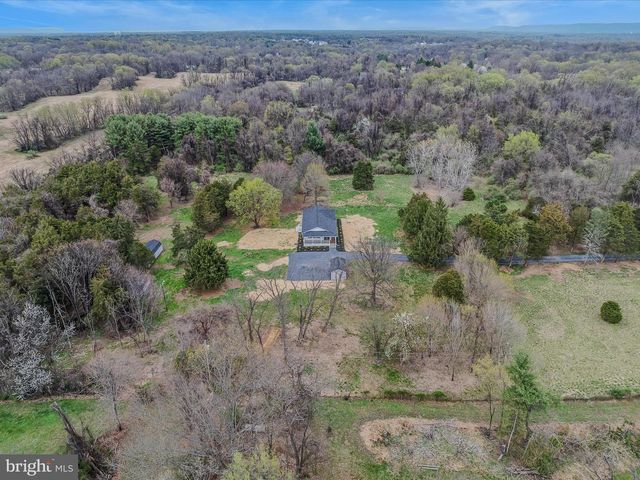 89 MORGAN GROVE RD, Shepherdstown, WV 25443