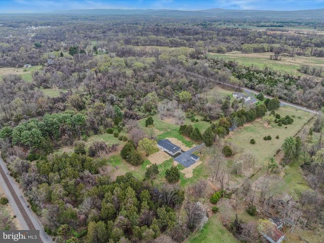 89 MORGAN GROVE RD, Shepherdstown, WV 25443