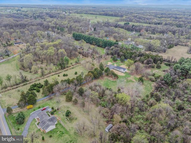 89 MORGAN GROVE RD, Shepherdstown, WV 25443