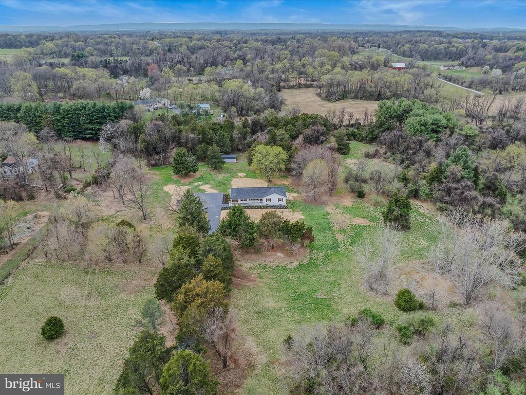 89 MORGAN GROVE RD, Shepherdstown, WV 25443