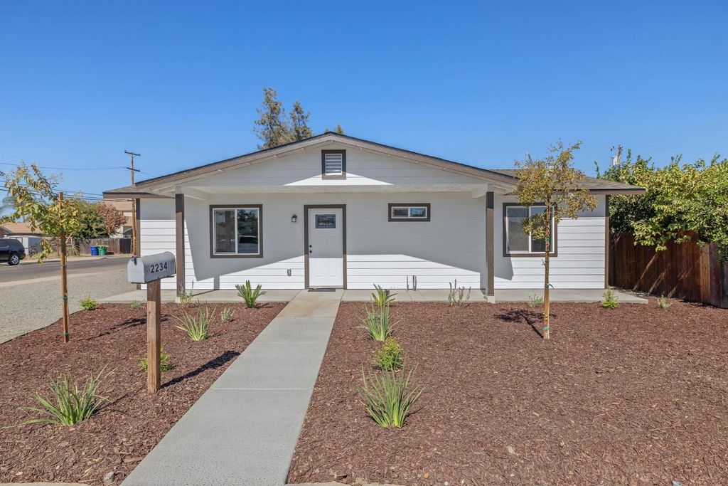 Image 1 of property listing at 1950 Van Horn Street, Selma, CA 93662