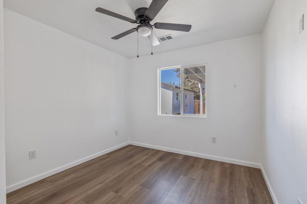 Image 14 of property listing at 1950 Van Horn Street, Selma, CA 93662