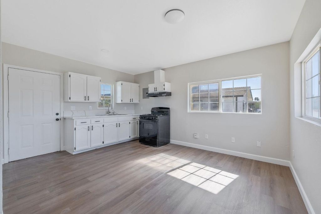 Image 30 of property listing at 1950 Van Horn Street, Selma, CA 93662
