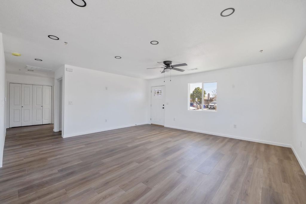 Image 8 of property listing at 1950 Van Horn Street, Selma, CA 93662