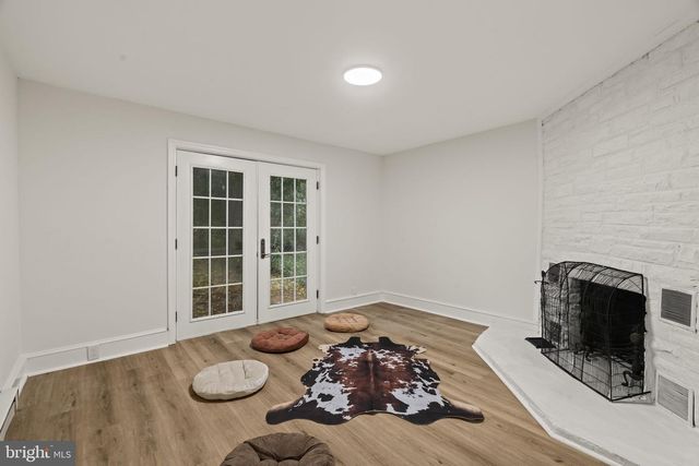 147 W HARVEY ST, Philadelphia, PA 19144