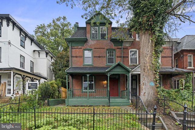 147 W HARVEY ST, Philadelphia, PA 19144