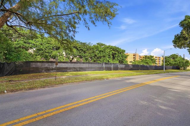 1800 N Sherman Circle, Miramar, FL 33025