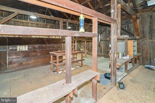 100 PINELAND RD, Birdsboro, PA 19508