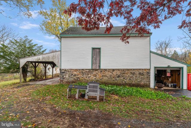 100 PINELAND RD, Birdsboro, PA 19508