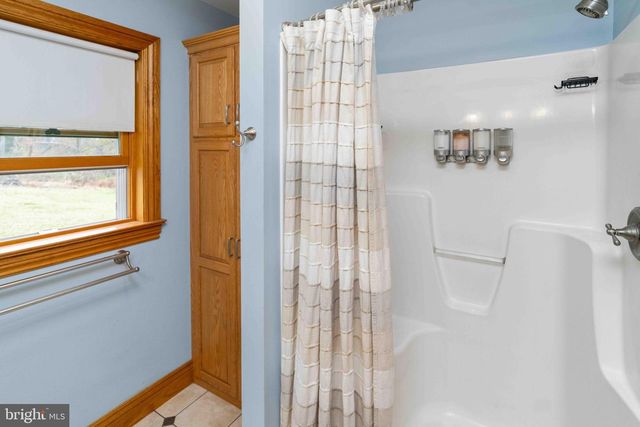 100 PINELAND RD, Birdsboro, PA 19508