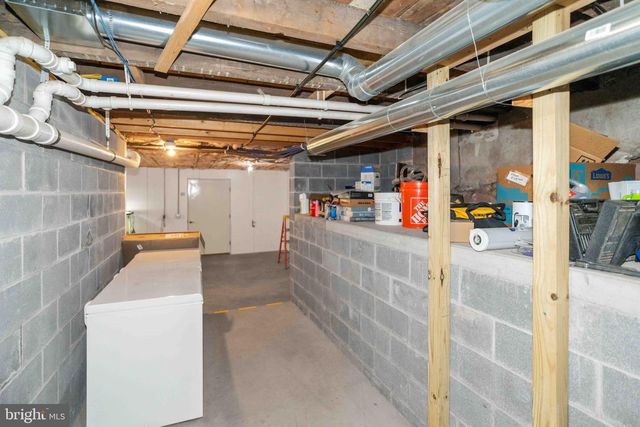 100 PINELAND RD, Birdsboro, PA 19508