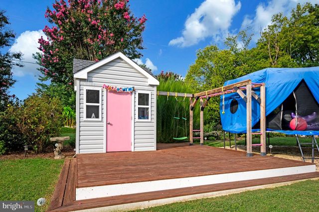 1001 CLEARVIEW AVE, Fredericksburg, VA 22405