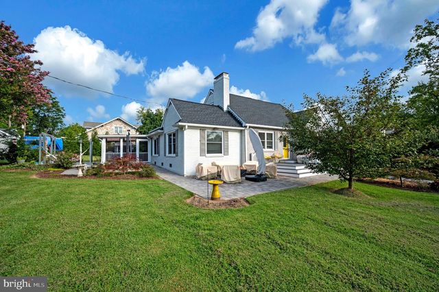 1001 CLEARVIEW AVE, Fredericksburg, VA 22405