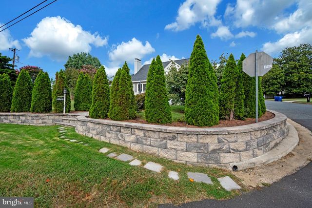 1001 CLEARVIEW AVE, Fredericksburg, VA 22405