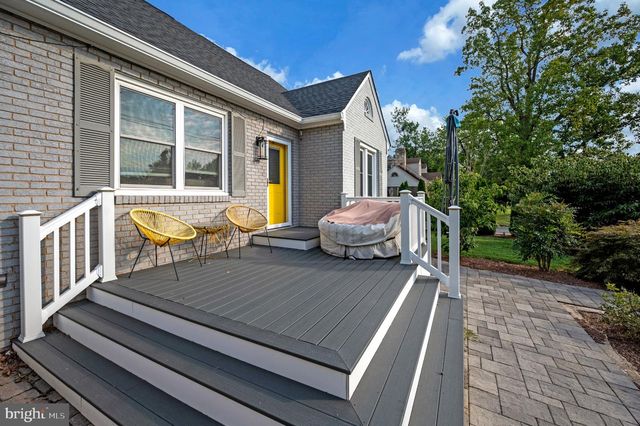 1001 CLEARVIEW AVE, Fredericksburg, VA 22405