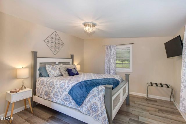 1249 McCarter Hollow Road, Sevierville, TN 37862