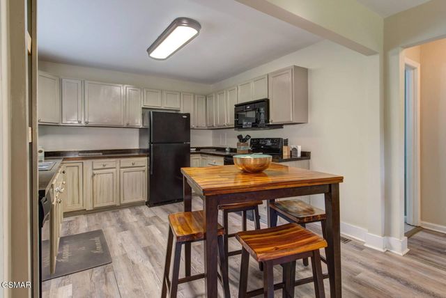 1249 McCarter Hollow Road, Sevierville, TN 37862