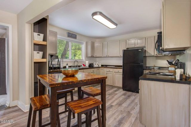 1249 McCarter Hollow Road, Sevierville, TN 37862