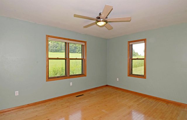 9222 Gorst Road, Mazomanie, WI 53560
