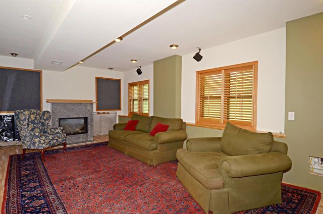 9222 Gorst Road, Mazomanie, WI 53560
