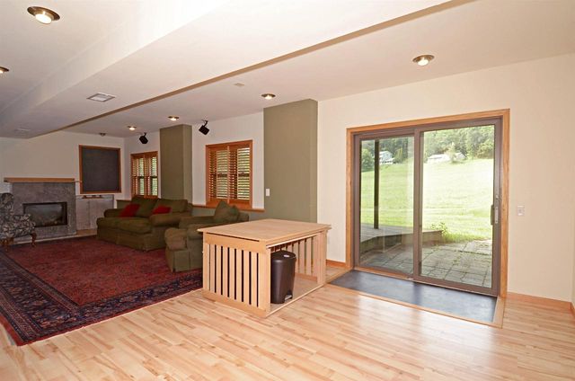 9222 Gorst Road, Mazomanie, WI 53560