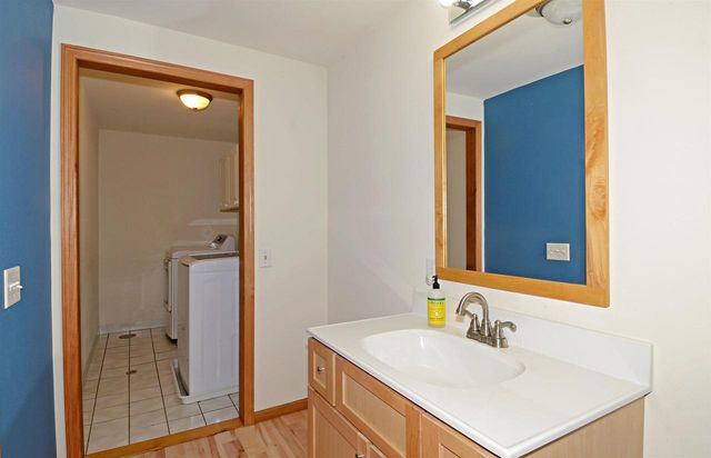 9222 Gorst Road, Mazomanie, WI 53560