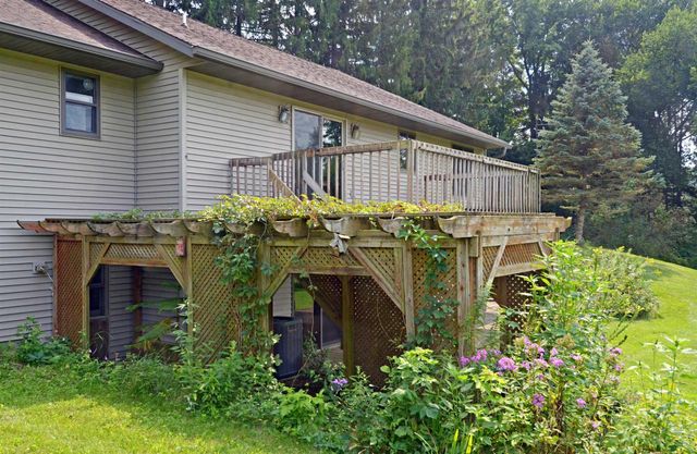 9222 Gorst Road, Mazomanie, WI 53560