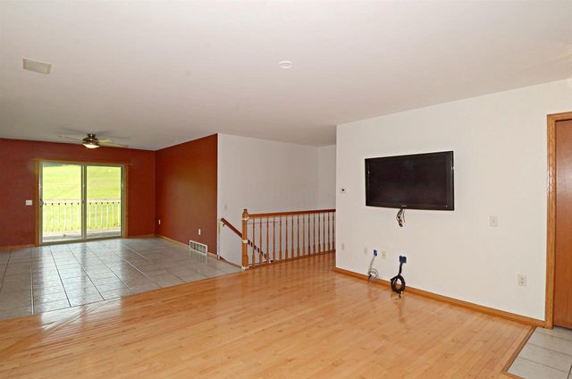 9222 Gorst Road, Mazomanie, WI 53560