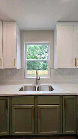 2208 Sagamore Road, Columbus, OH 43219