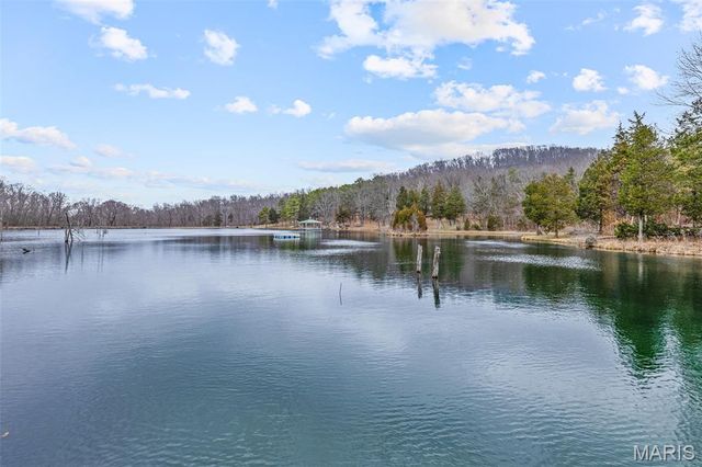 20401 Mill Creek Road, Ste Genevieve, MO 63670