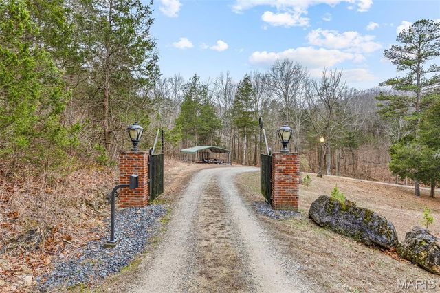 20401 Mill Creek Road, Ste Genevieve, MO 63670