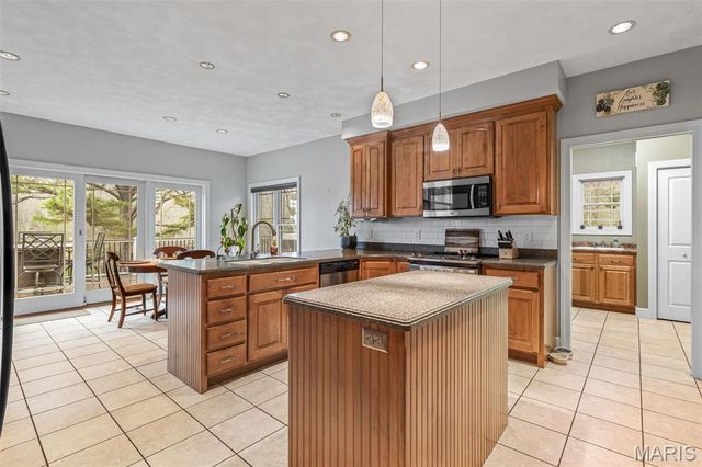 20401 Mill Creek Road, Ste Genevieve, MO 63670