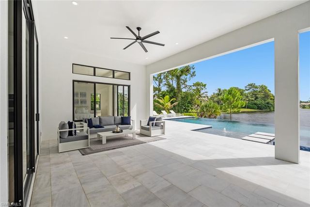 6590 Trail BLVD, Naples, FL 34108