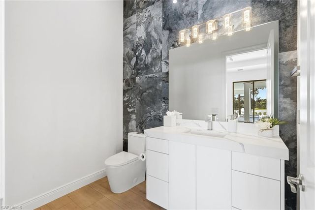 6590 Trail BLVD, Naples, FL 34108