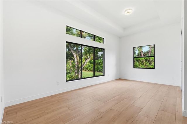 6590 Trail BLVD, Naples, FL 34108