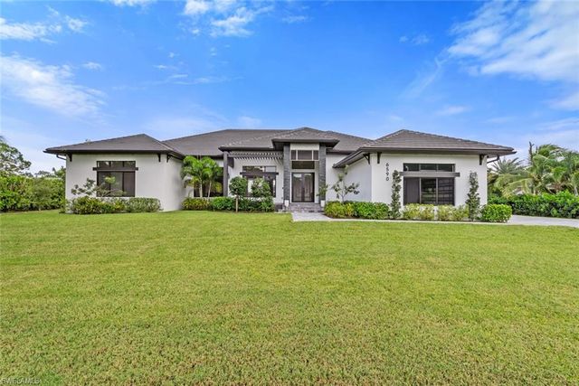 6590 Trail BLVD, Naples, FL 34108