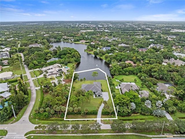6590 Trail BLVD, Naples, FL 34108