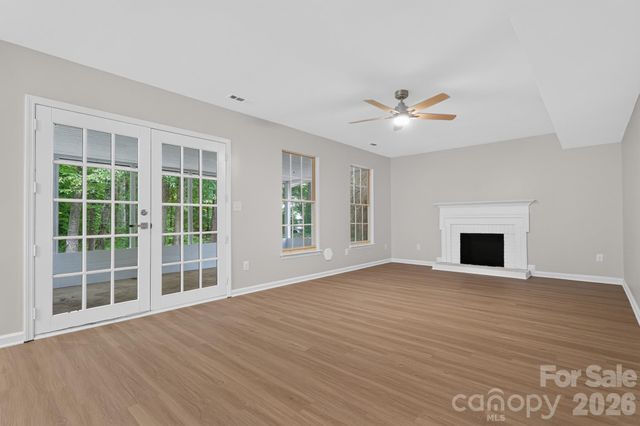 10304 Shady Rest Lane, Charlotte, NC 28214
